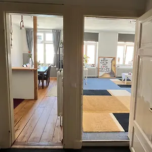 City Apartment Apartment